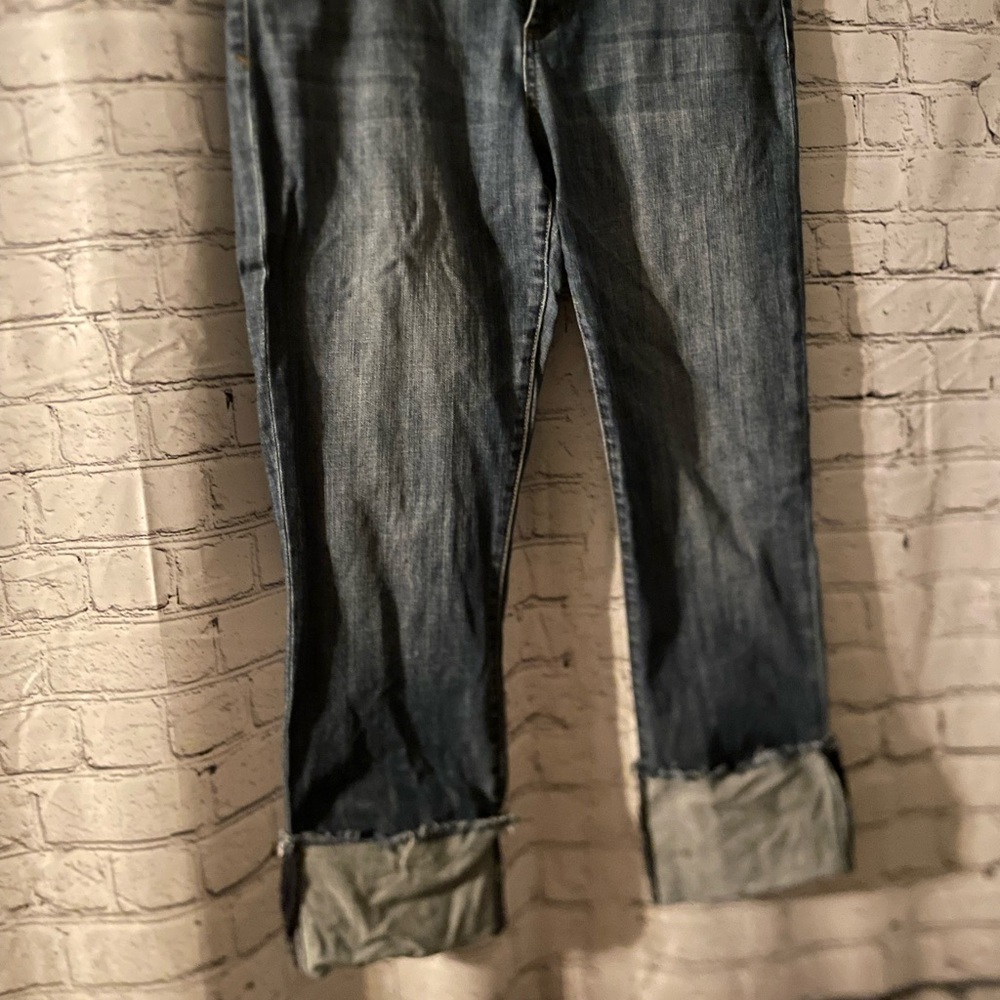 Cropped Cuffed Jeans